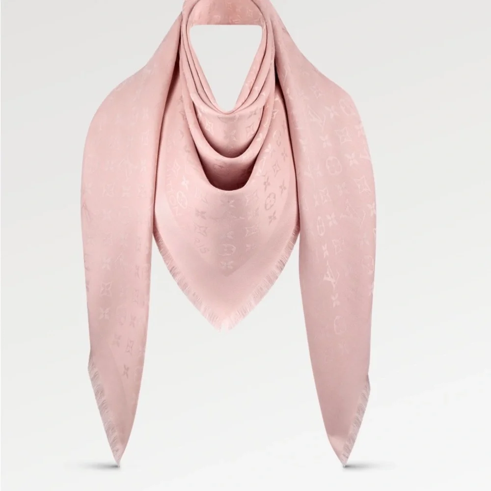 Louis Vuitton Monogram Classic Shawl - Picture 1 of 5